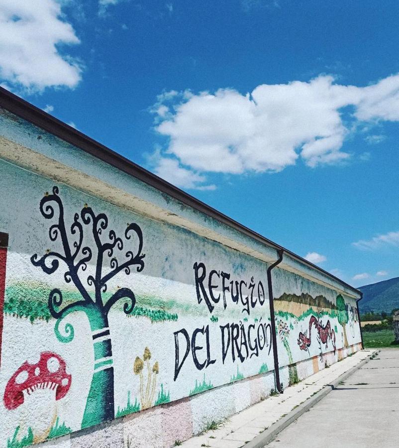 Хостел El Refugio Del Dragon Арконес Экстерьер фото